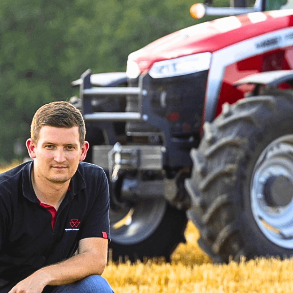 Video Messaging tool to increase sales and aftersales for tractors
